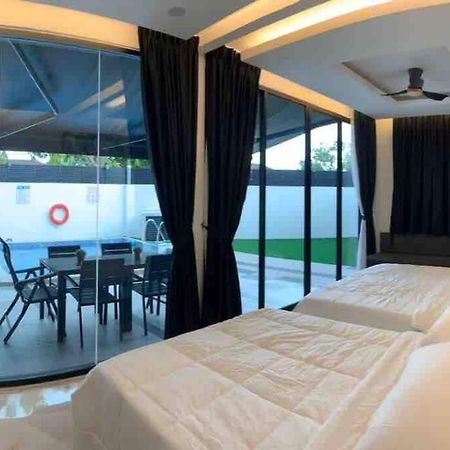 Abbie'S Private Pool Villa Bukit Mertajam Penang Exterior photo